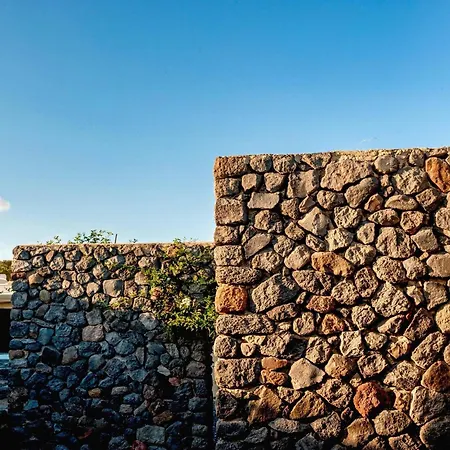 In Megalochori With Private Pool *