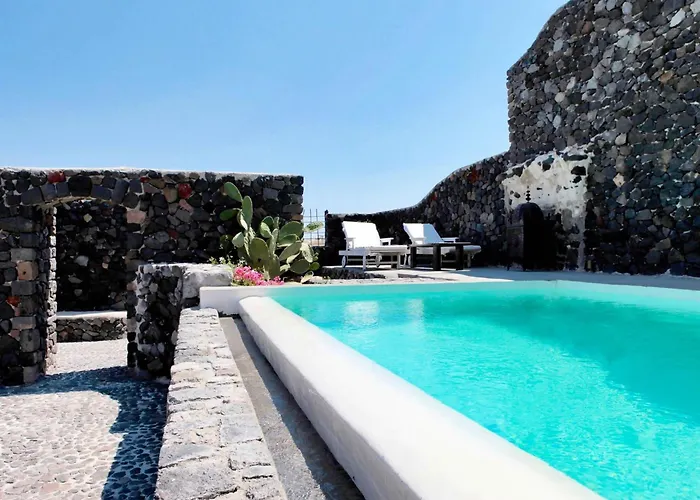 In Megalochori With Private Pool Villa *