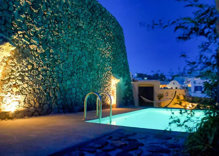 Villa In Megalochori With Private Pool