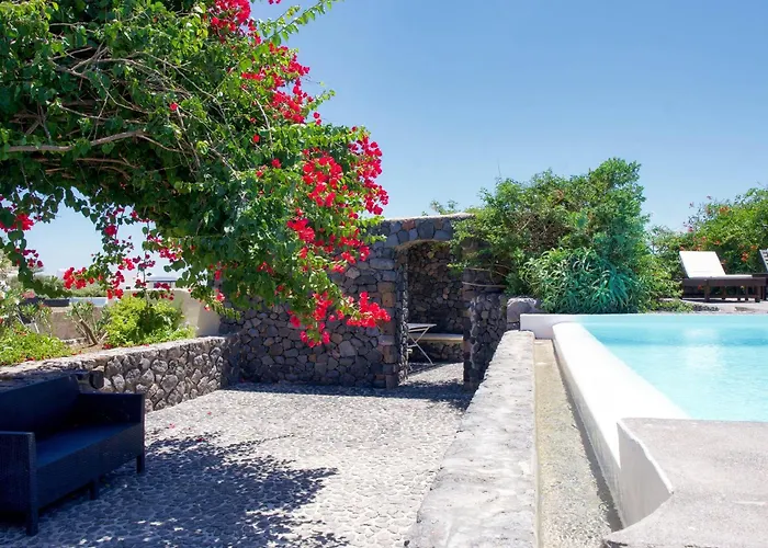 In Megalochori With Private Pool Villa