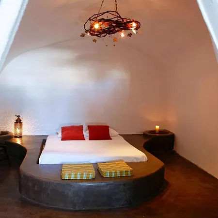 Villa In Megalochori With Private Pool