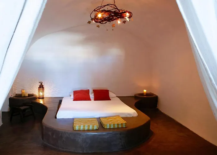 Villa In Megalochori With Private Pool