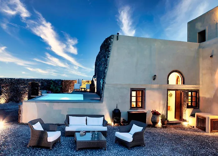 In Megalochori With Private Pool *