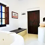 Villa In Megalochori With Private Pool