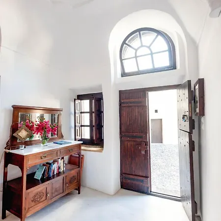 In Megalochori With Private Pool Villa *
